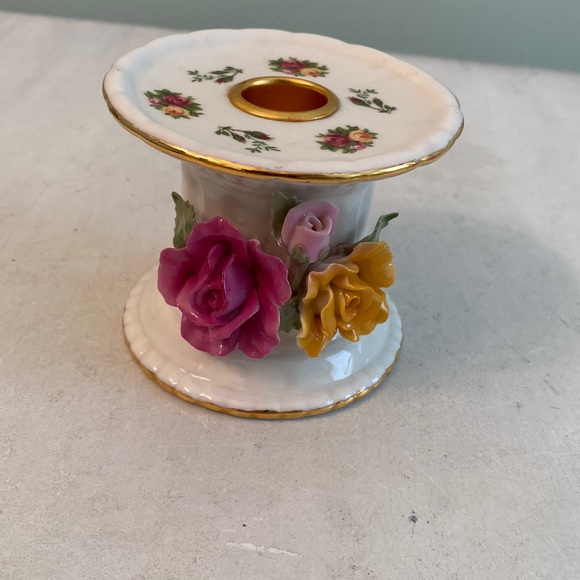 Royal Albert Accents Royal Albert Old Country Roses Candle Holder